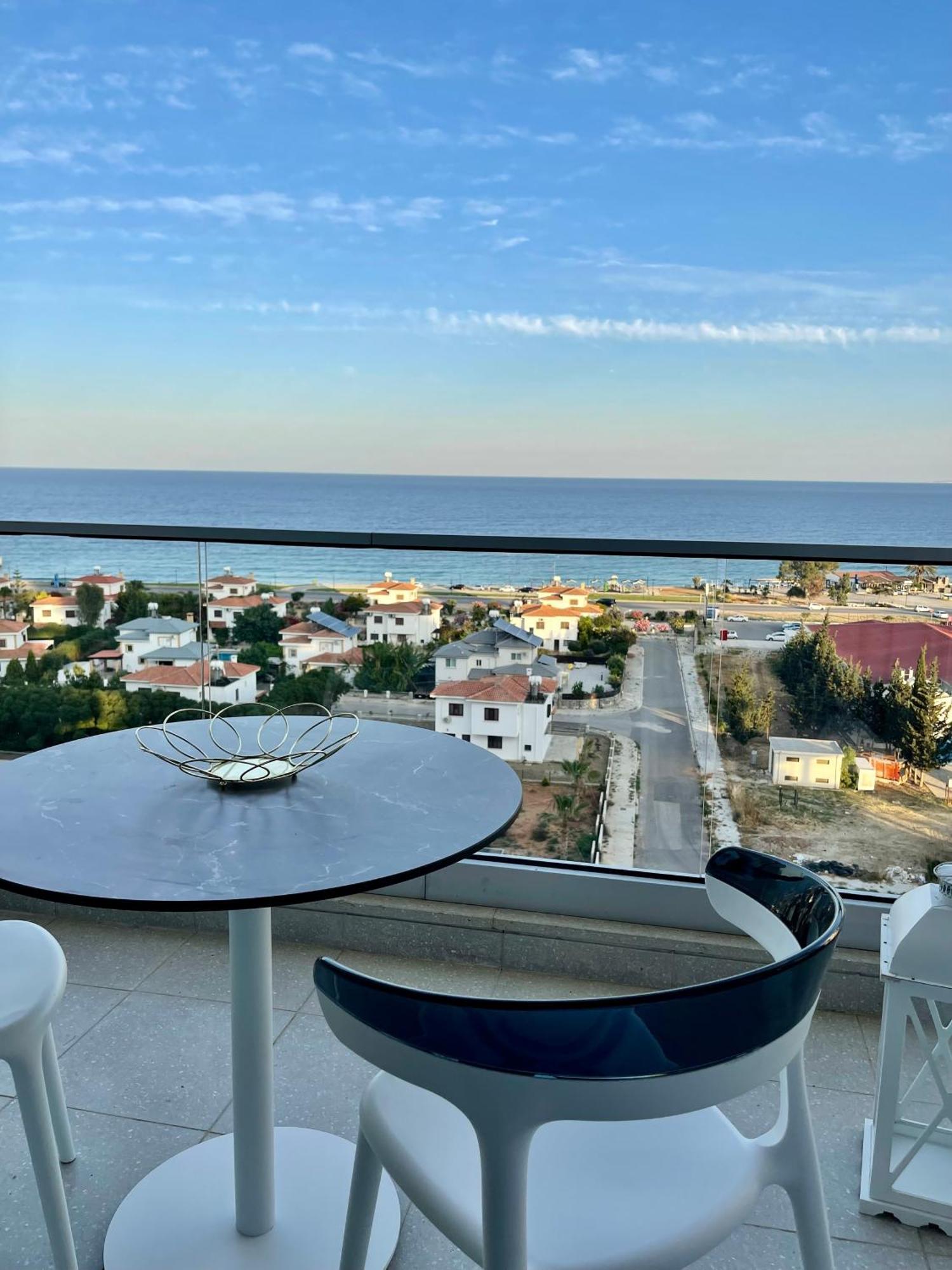 Sea View Suites By The Coast Famagusta  Exterior photo